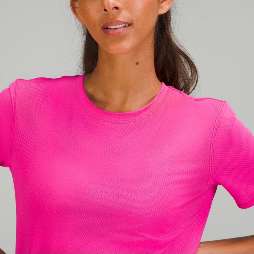 Lululemon High-Neck Running and training Tee - Picture 4 of 6
